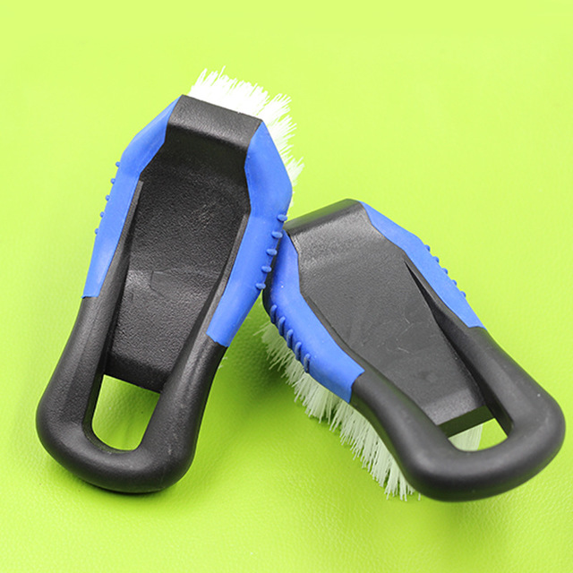 Compact Detail Brush